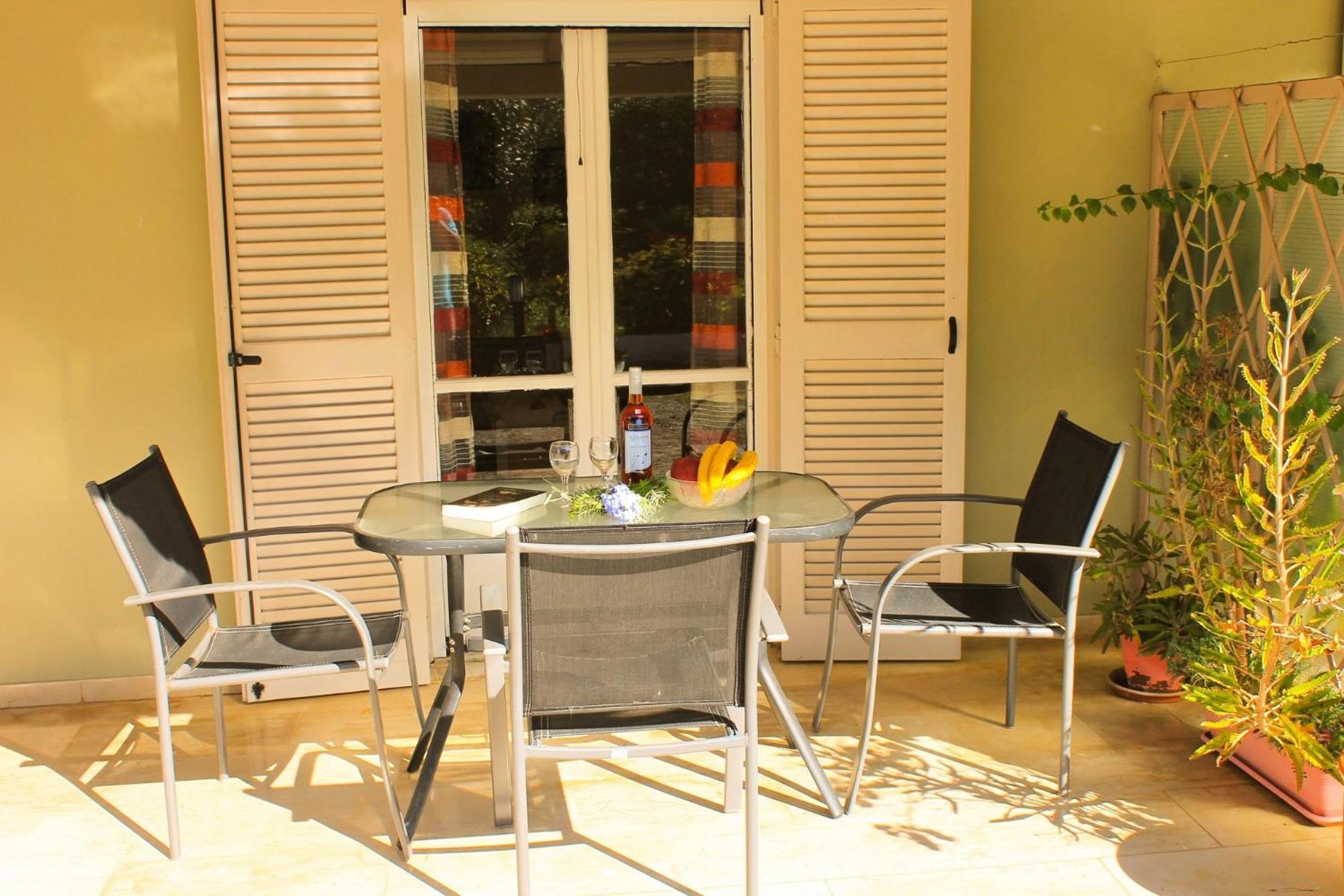 Amalia Appartement Peritheia